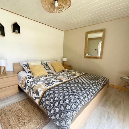 Le Petit Roquet Hotel Saint-Lazare Bagian luar foto